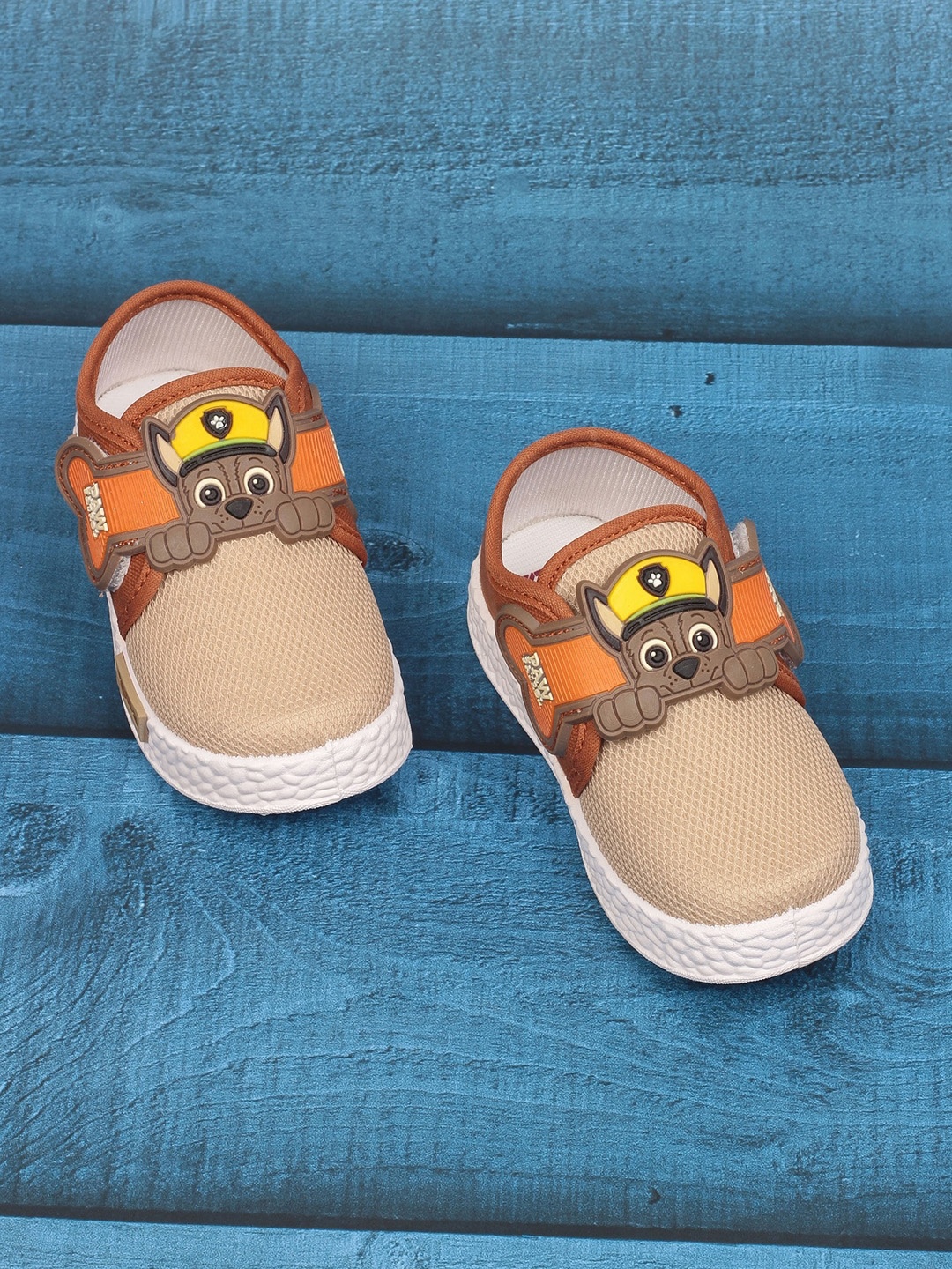 

Lil Lollipop Kids Printed Lightweight Velcro Sneakers, Brown
