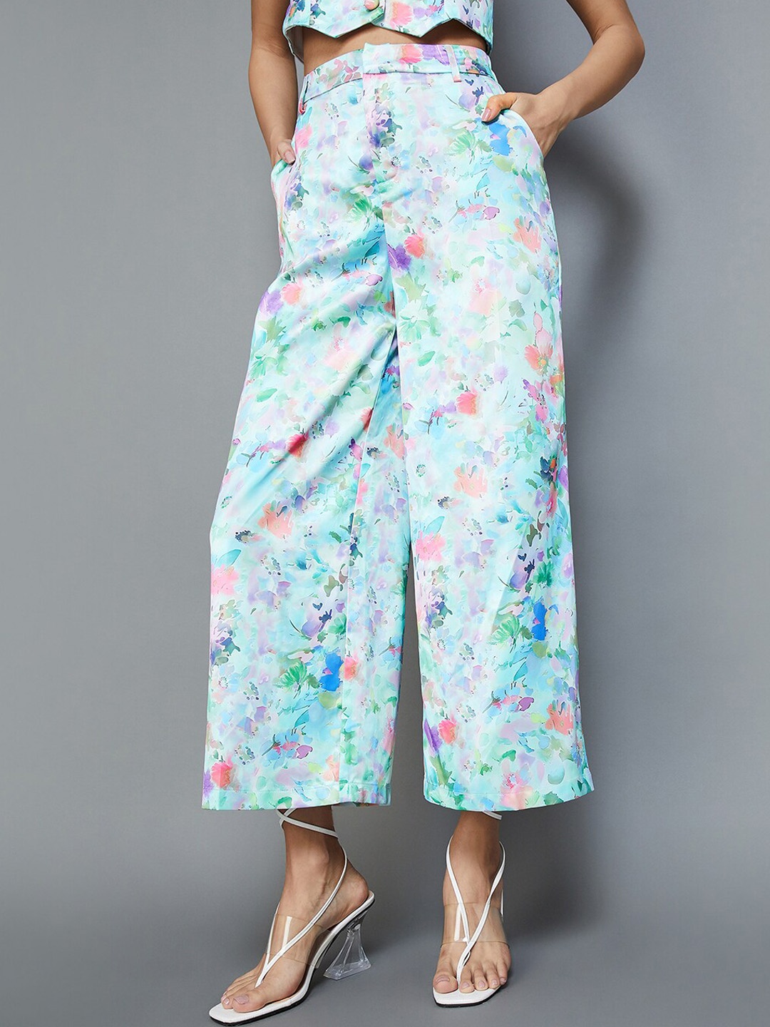 

Ginger by Lifestyle Women Floral Printed Parallel Trousers, Blue