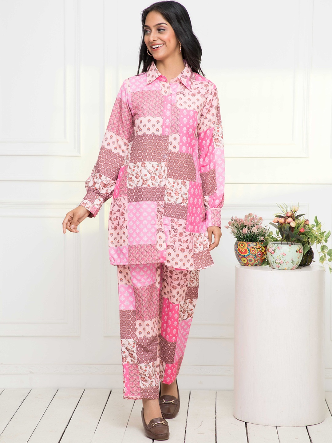 

DressBerry Women Printed Bling & Sparkly Shirt & Trouser Co-Ord Set, Pink