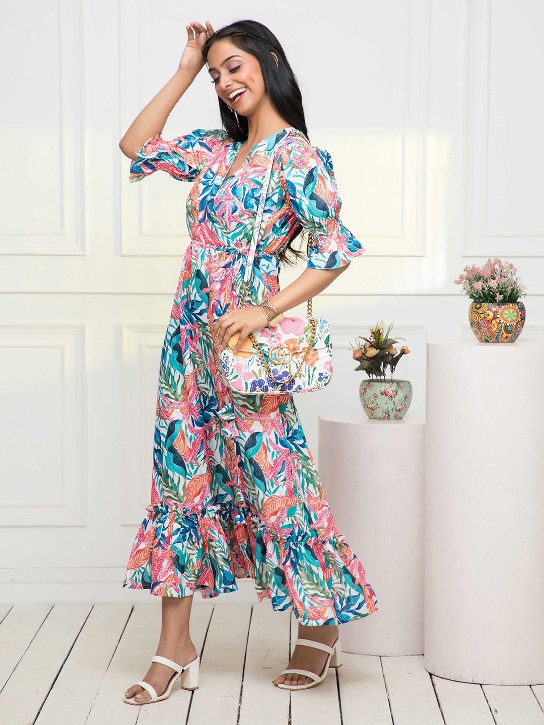 

DressBerry Blue & Pink Floral Print Bell Sleeve A-Line Midi Dress