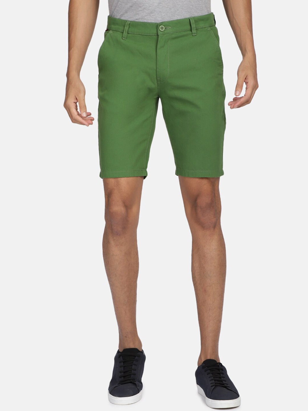 

HARDSODA Men Mid-Rise Slim Fit Cotton Shorts, Green