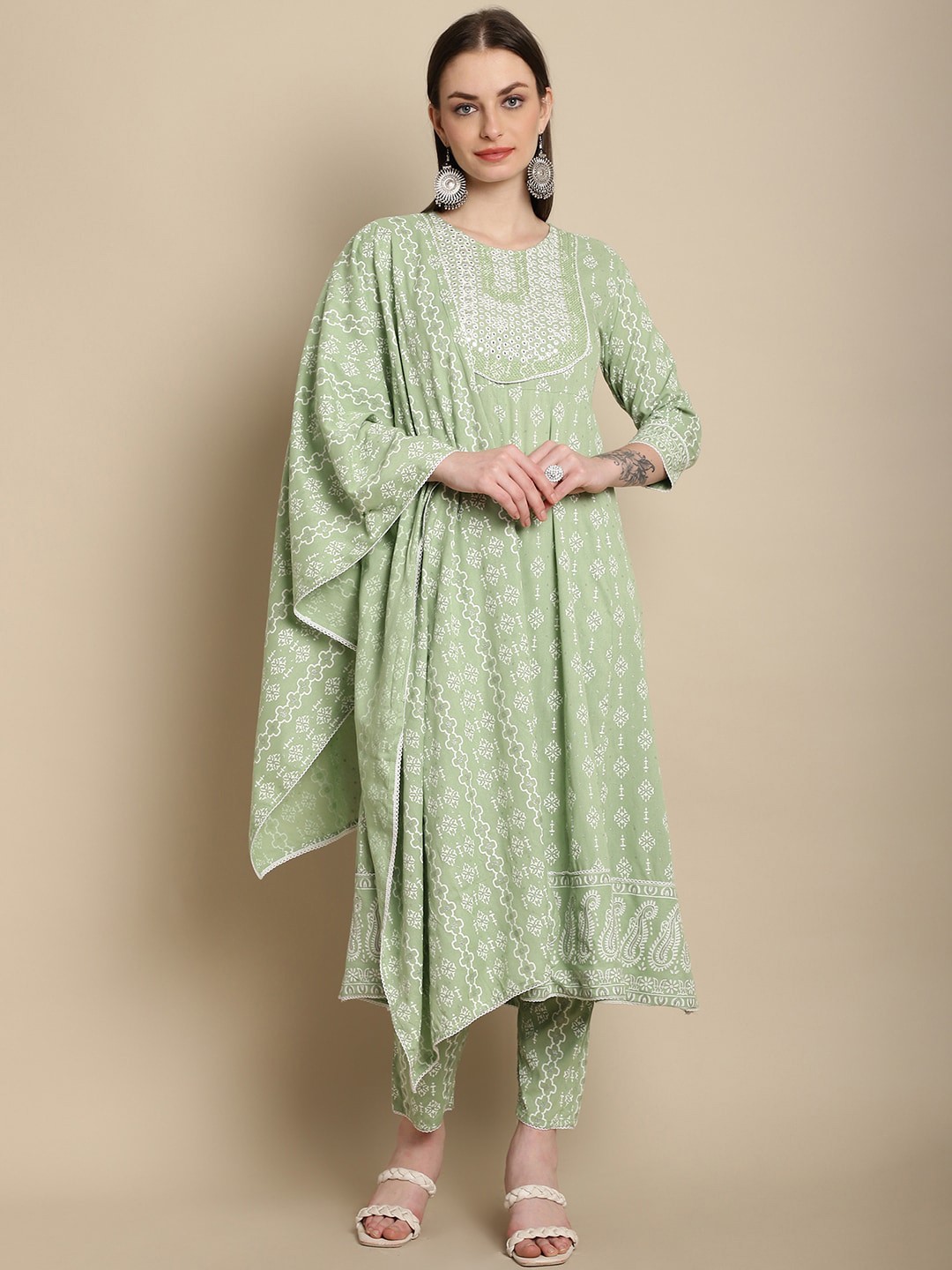 

Sangria Embroidered With Printed Kurta With Trouser & Dupatta, Lime green
