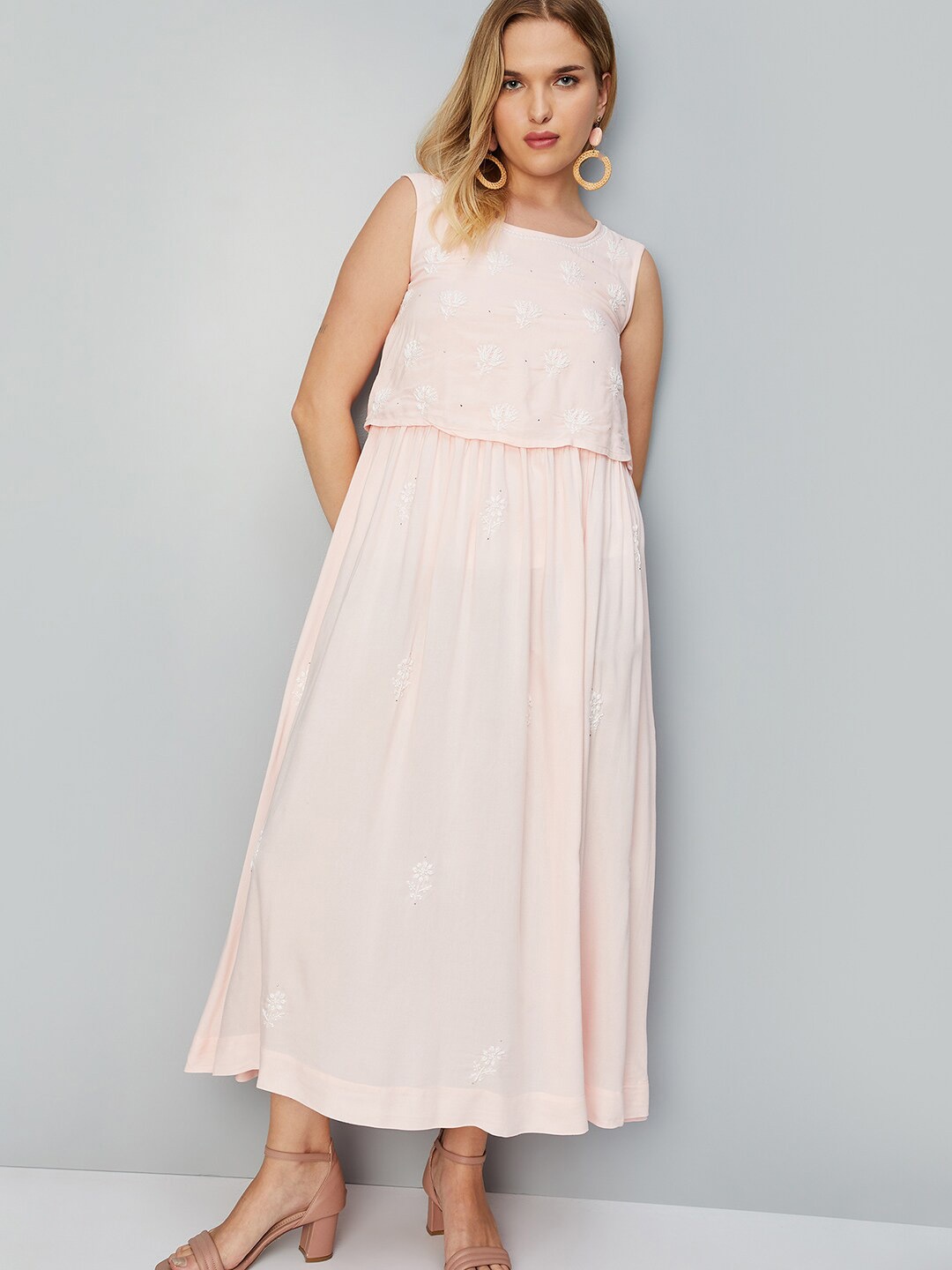 

max Ethnic Motifs Embroidered Maxi Dress, Pink