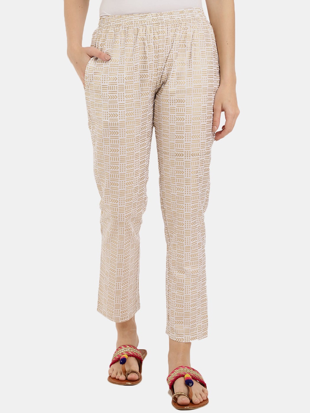 

V-Mart Women Checked Mid Rise Pleated Plain Trousers, Off white