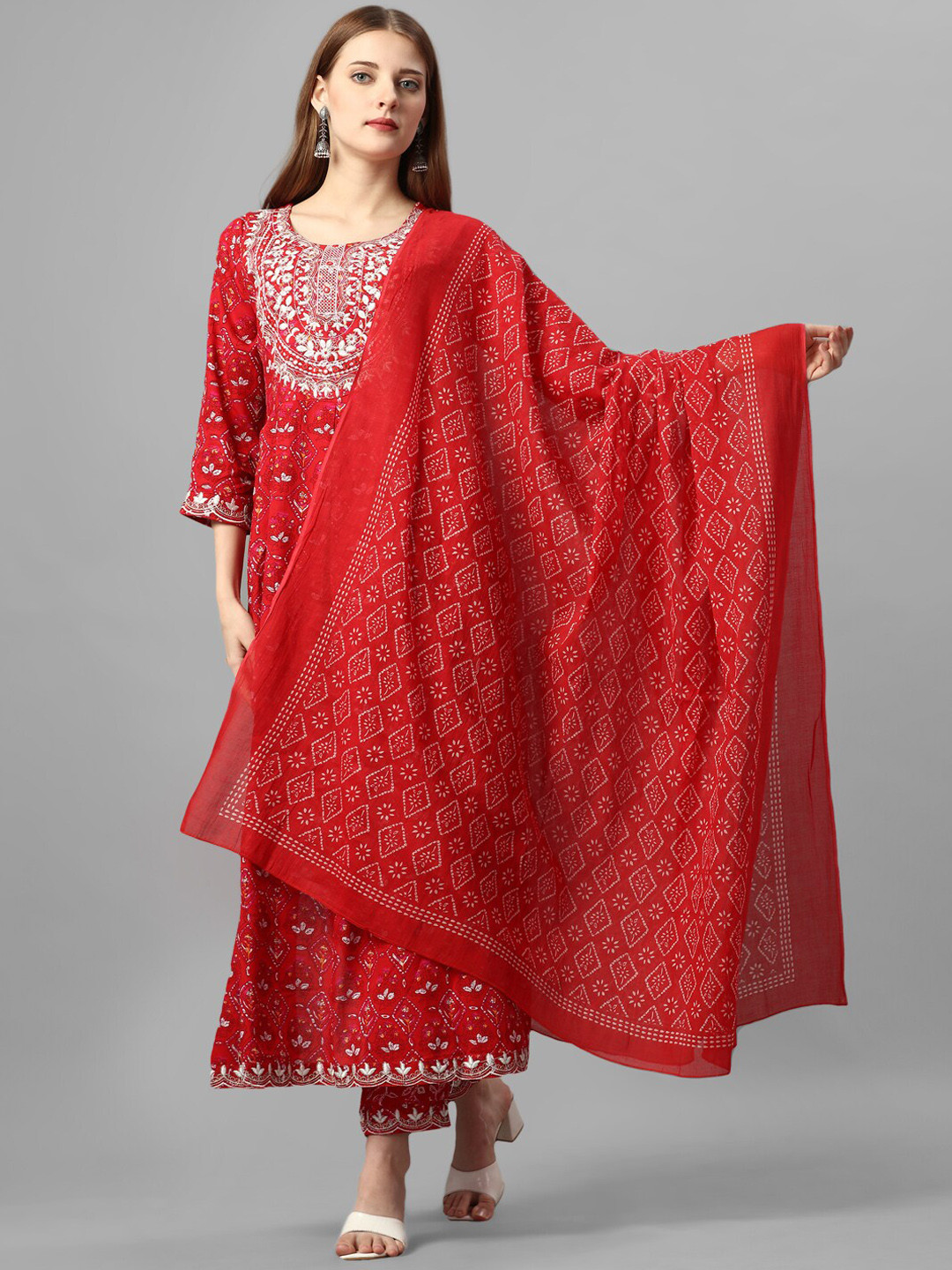 

MEEPAL Ethnic Motifs Printed Kurta With Trousers & Dupatta, Red