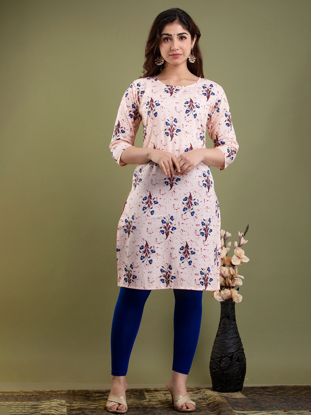 

Mialo fashion Floral Printed Kurta, Pink
