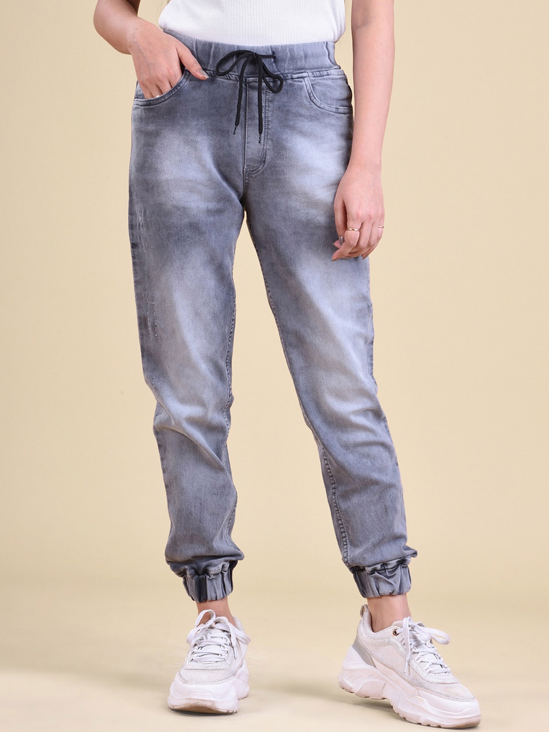 

Quassia Women Comfort Jogger High-Rise Heavy Fade Bleached Stretchable Jeans, Grey