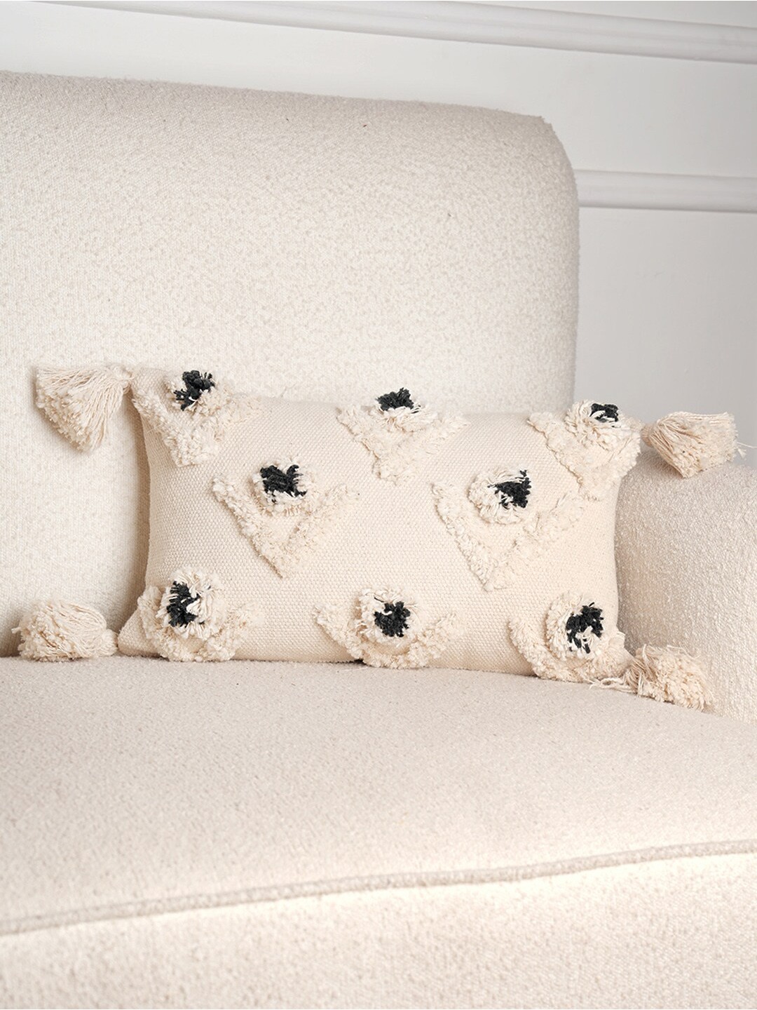 

Art Avenue Off White Self Design Cotton Rectangle Cushion Cover