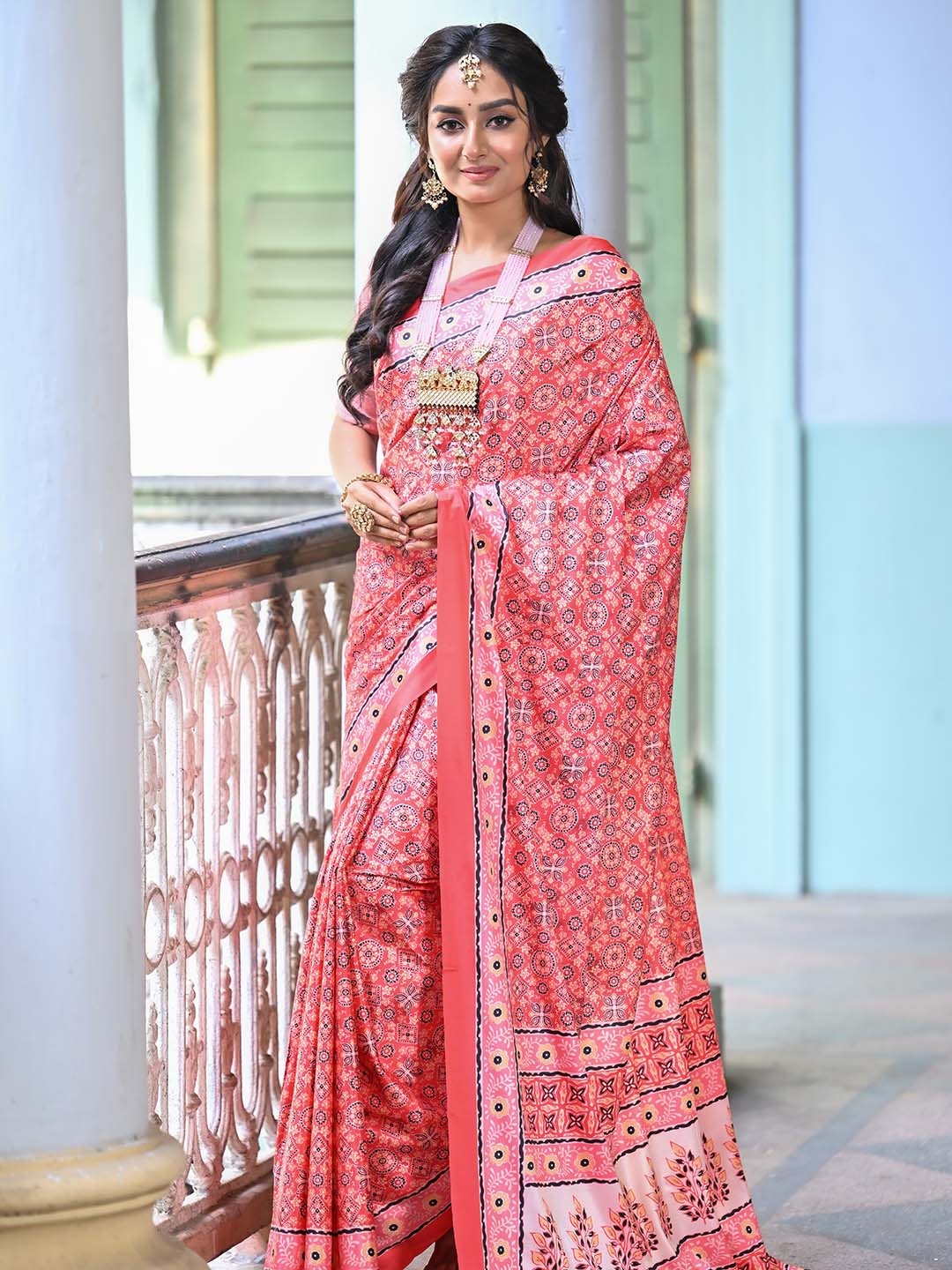 

Anouk Ethnic Motifs Printed Art Silk Saree, Peach