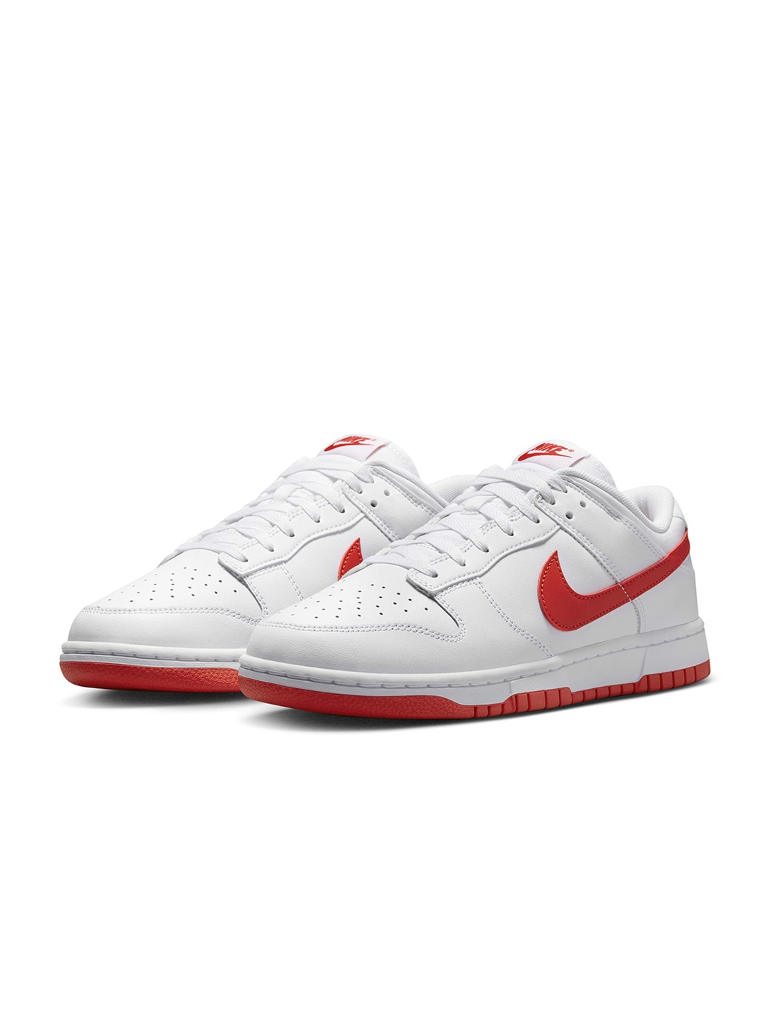 

Nike Men Dunk Low Retro Sneakers, White