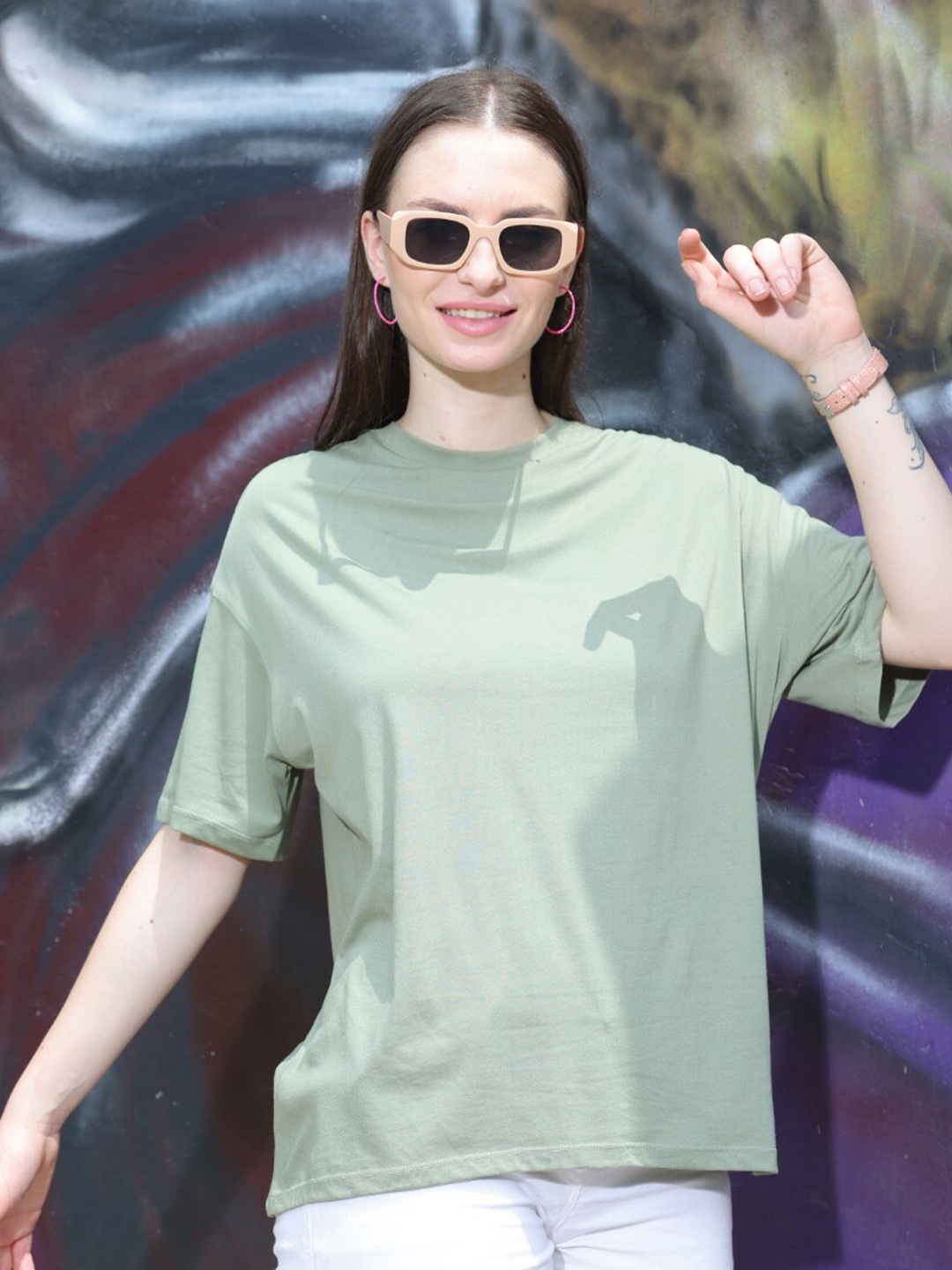 

TITTLI Round Neck Boxy Fit Drop-Shoulder Sleeves Pure Cotton T-shirt, Olive