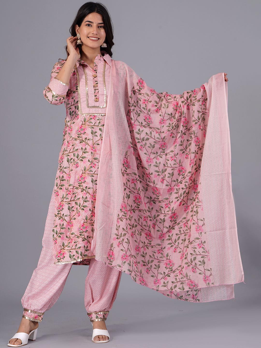 

DORIYA Floral Printed Shirt Collar Sequinned Kurta with Salwar & With Dupatta, Pink