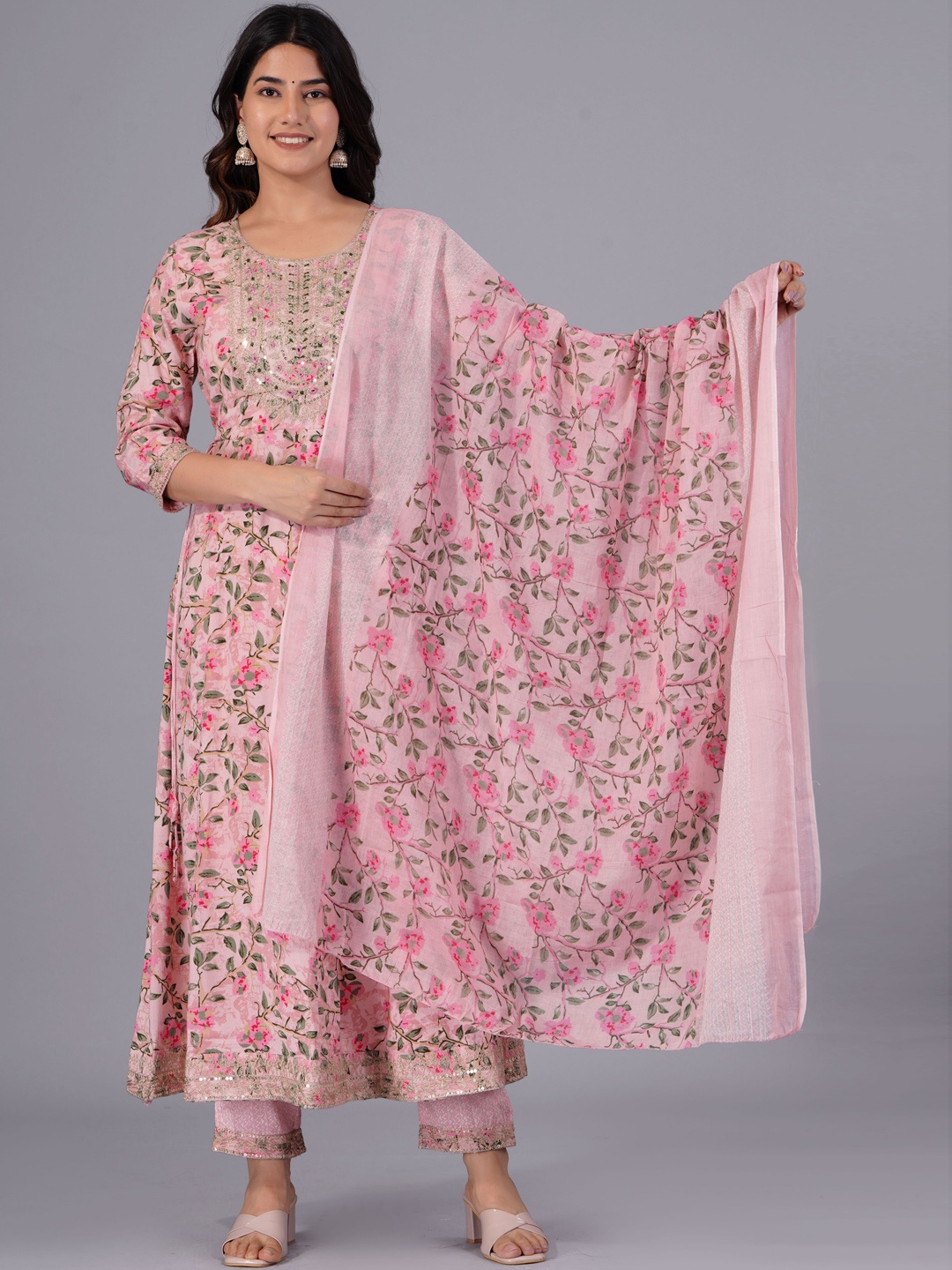 

DORIYA Floral Printed Kurta With Trousers & Dupatta, Pink