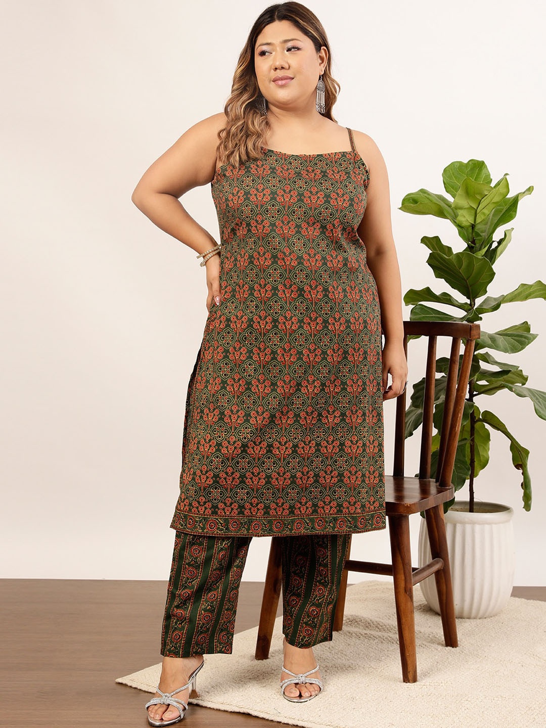 

indo street Plus Size Ethnic Motifs Printed Shoulder Strap Pure Cotton Kurta with Trousers, Olive