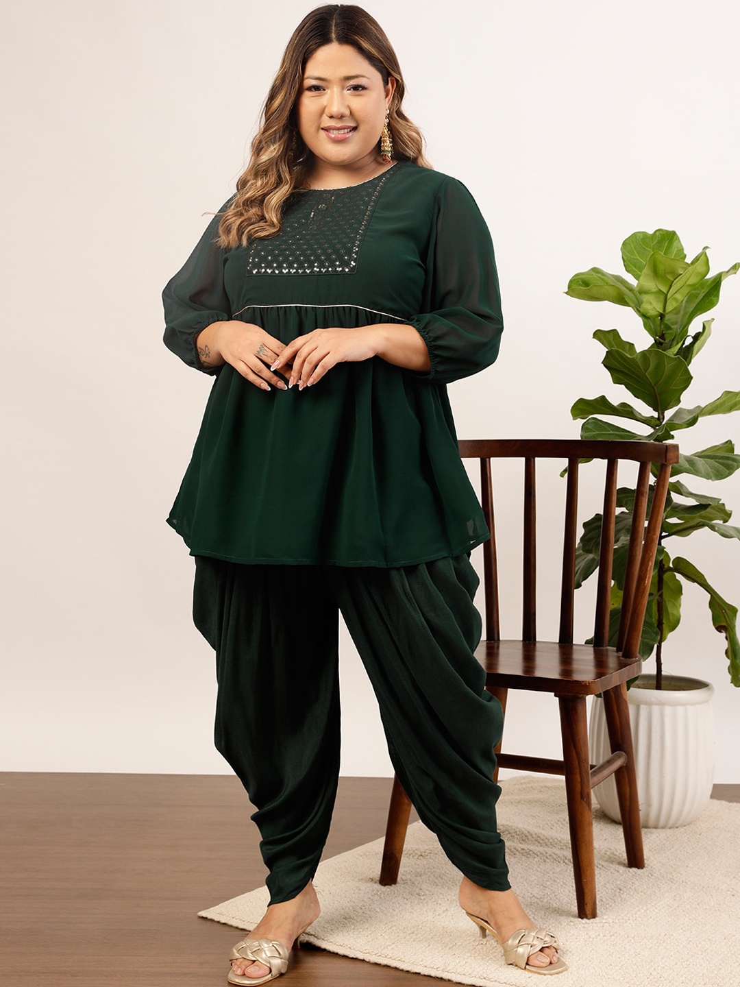 

indo street Plus Size Floral Yoke Design Regular Sequinned Kurta with Dhoti Pants, Green