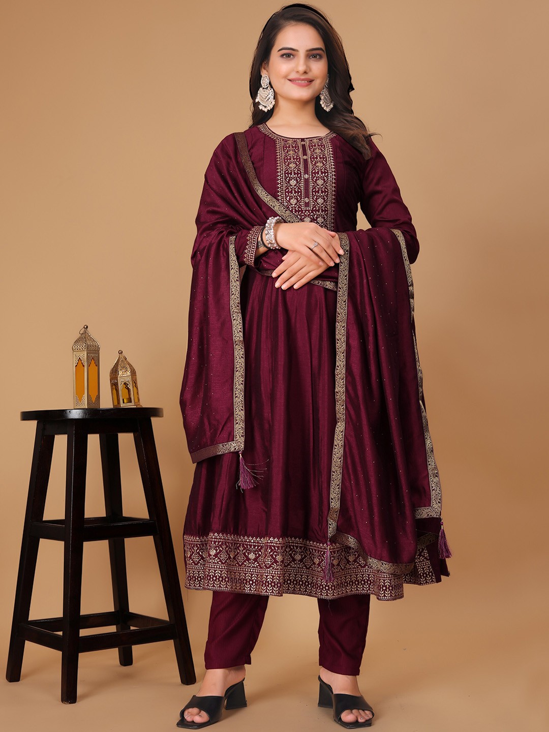 

Navlik Ethnic Motifs Yoke Design Regular Thread Work Kurta with Trousers & Dupatta, Purple