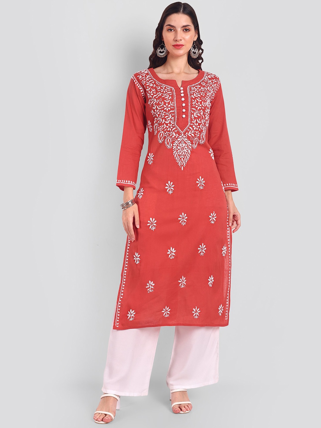 

Seva Chikan Floral Motifs Embroidered Chikankari Straight Kurta, Pink