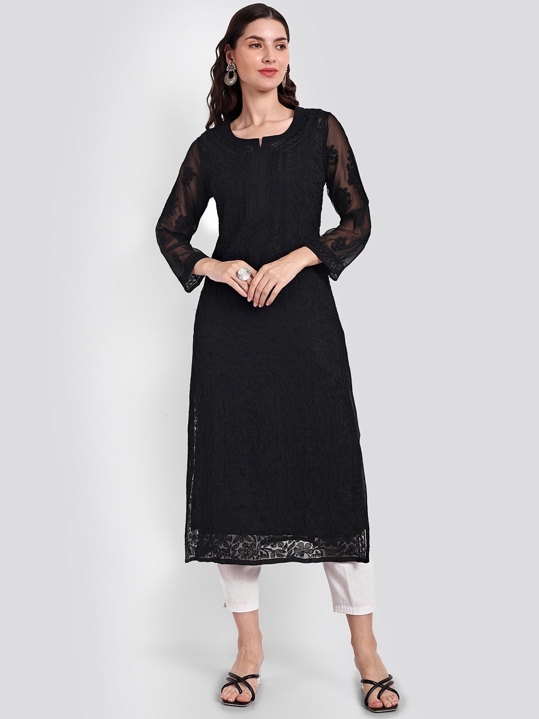 

Seva Chikan Floral Motifs Embroidered Chikankari Straight Kurta, Black