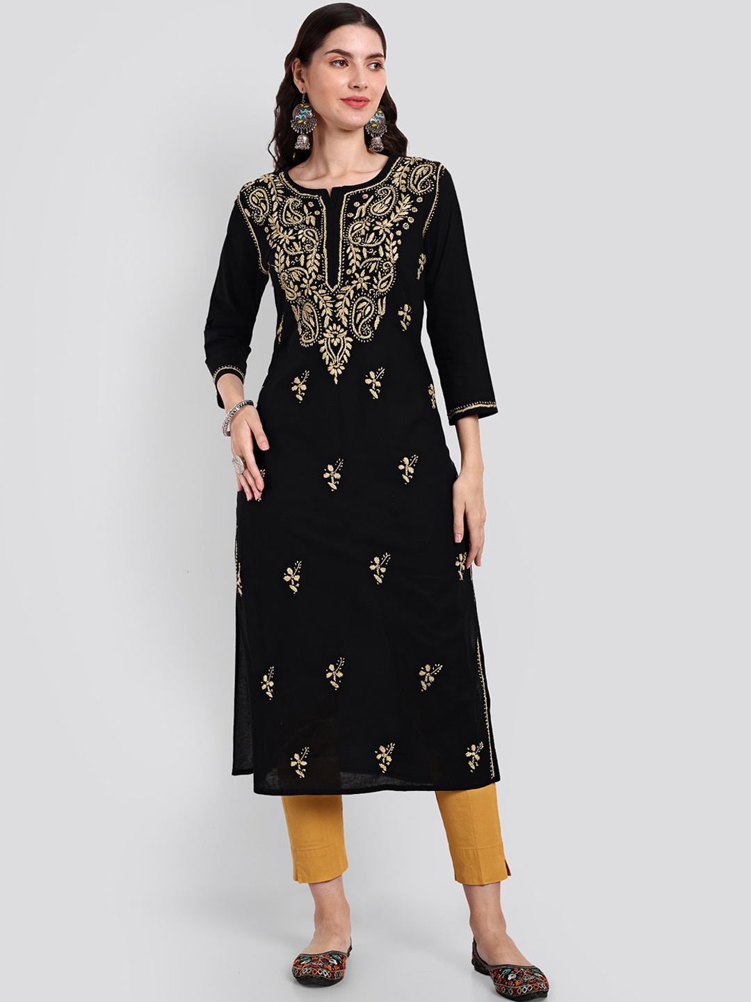 

Seva Chikan Floral Embroidered Lucknowi Chikankari Cotton Straight Kurta, Black