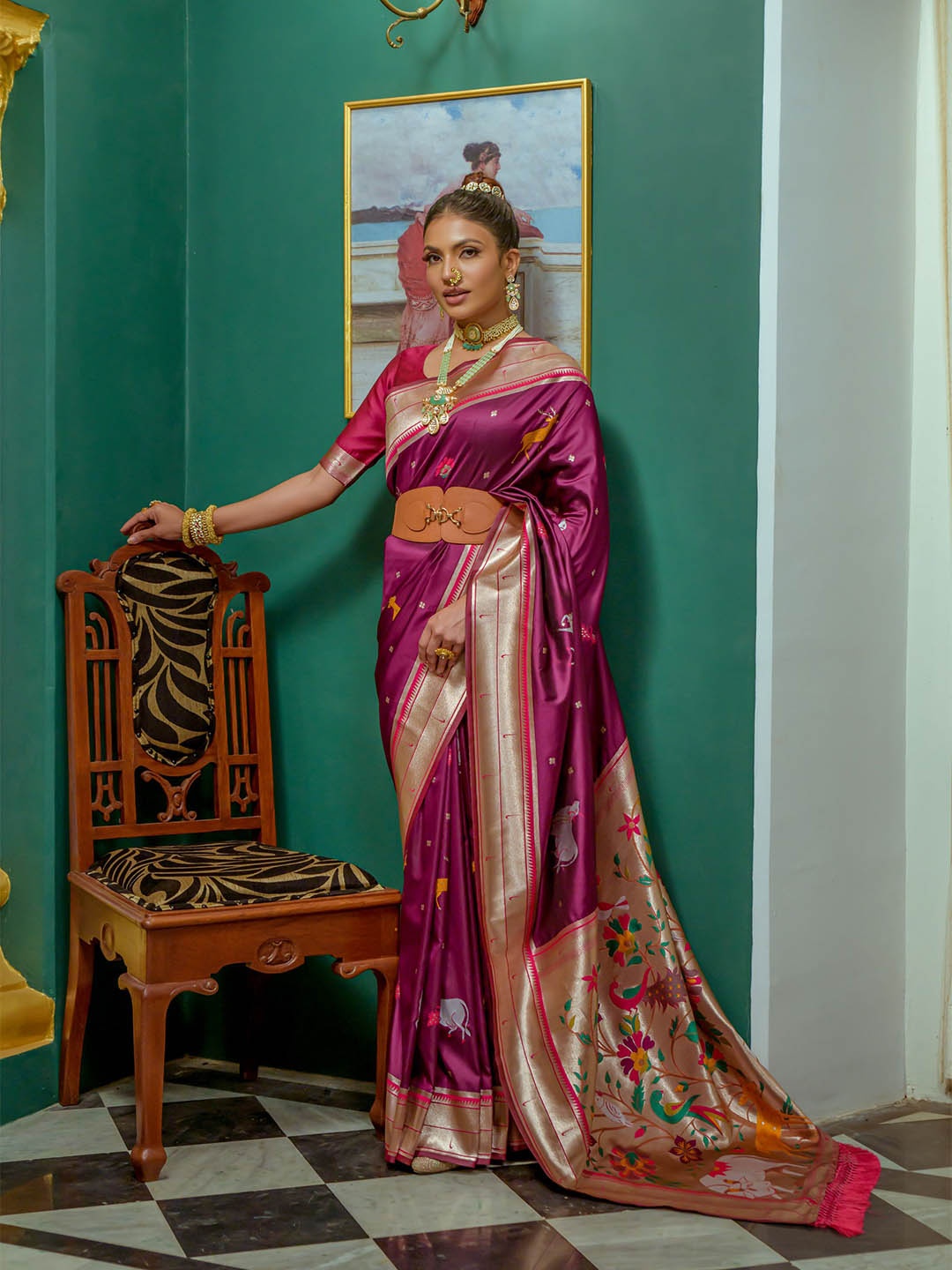 

VISHNU WEAVES Ethnic Motifs Woven Design Zari Pure Silk Paithani Saree, Mauve