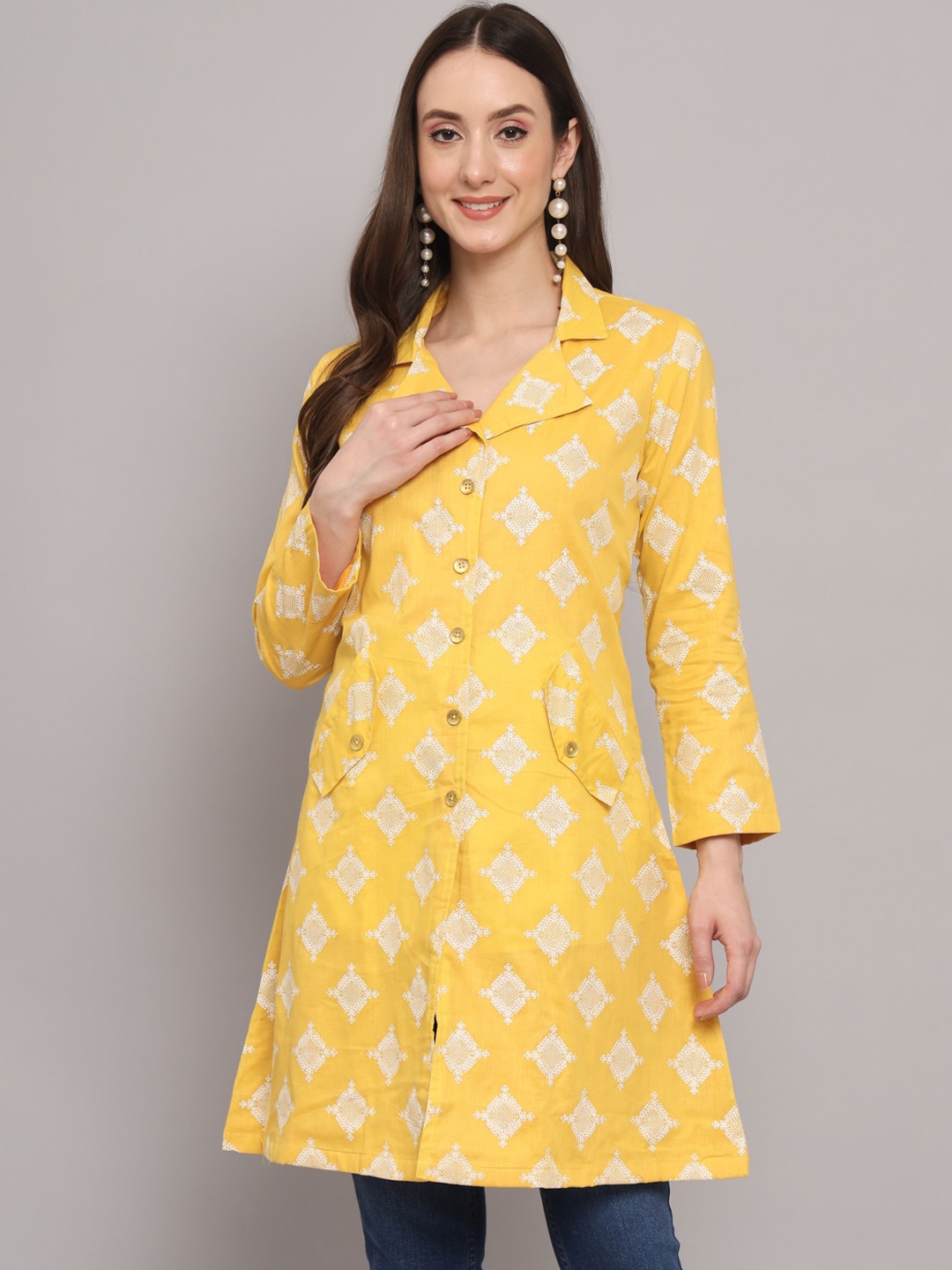 

Sangria Abstract Printed Cotton Longline Tailored Jacket, Yellow
