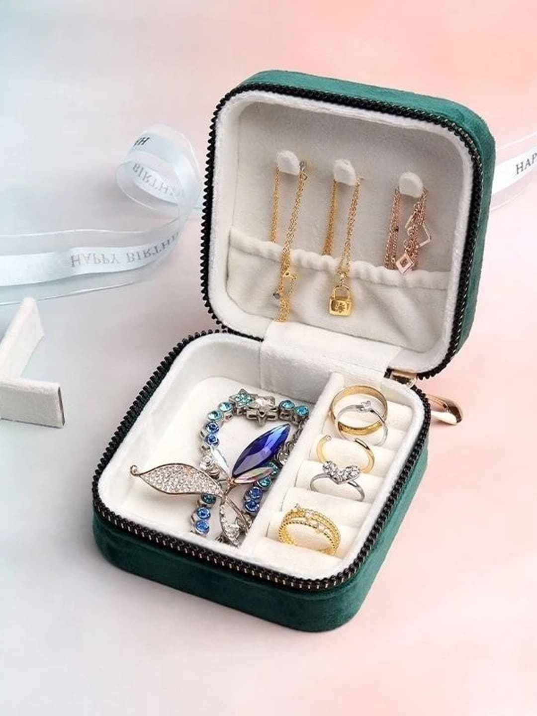 

YouBella Green Fabric Jewellery Organiser