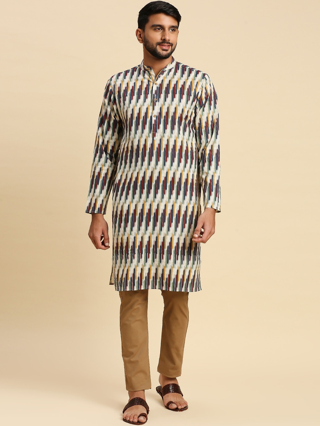 

Anubhutee Geometric Printed Straight Kurta, Beige