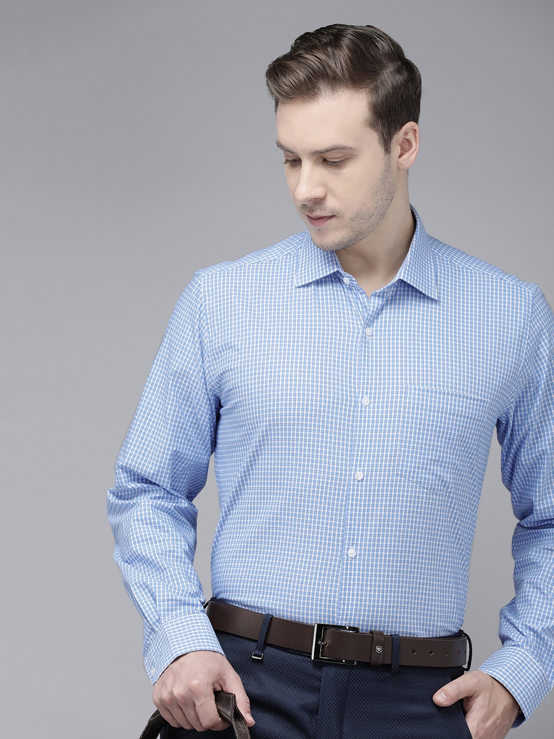 

Van Heusen Checked Custom Fit Formal Shirt, Blue