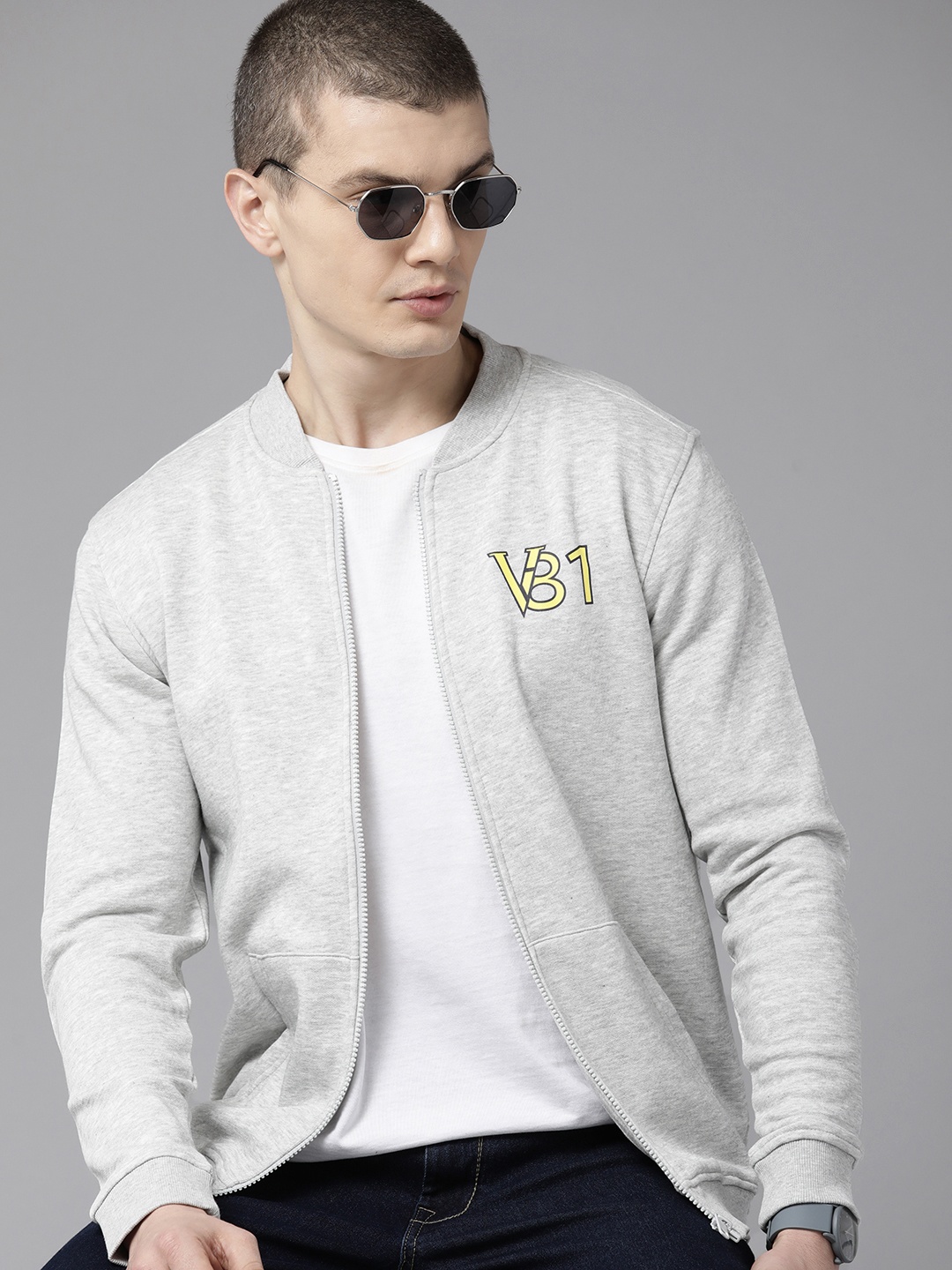 

Van Heusen Men Solid Zipper Sweatshirt, Grey