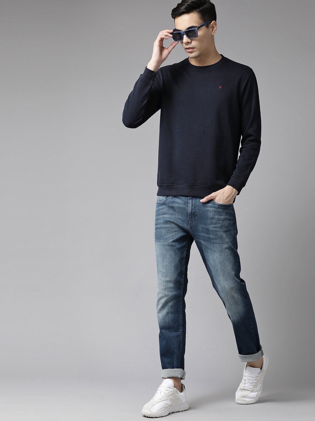 

Van Heusen High IQ Lasting Colour Sweatshirt, Navy blue