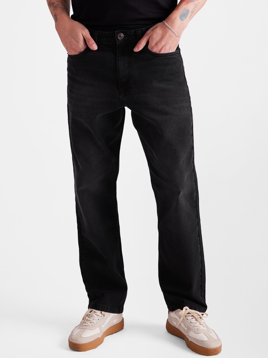 

The Souled Store Men Light Fade Stretchable Straight Fit Jeans, Black