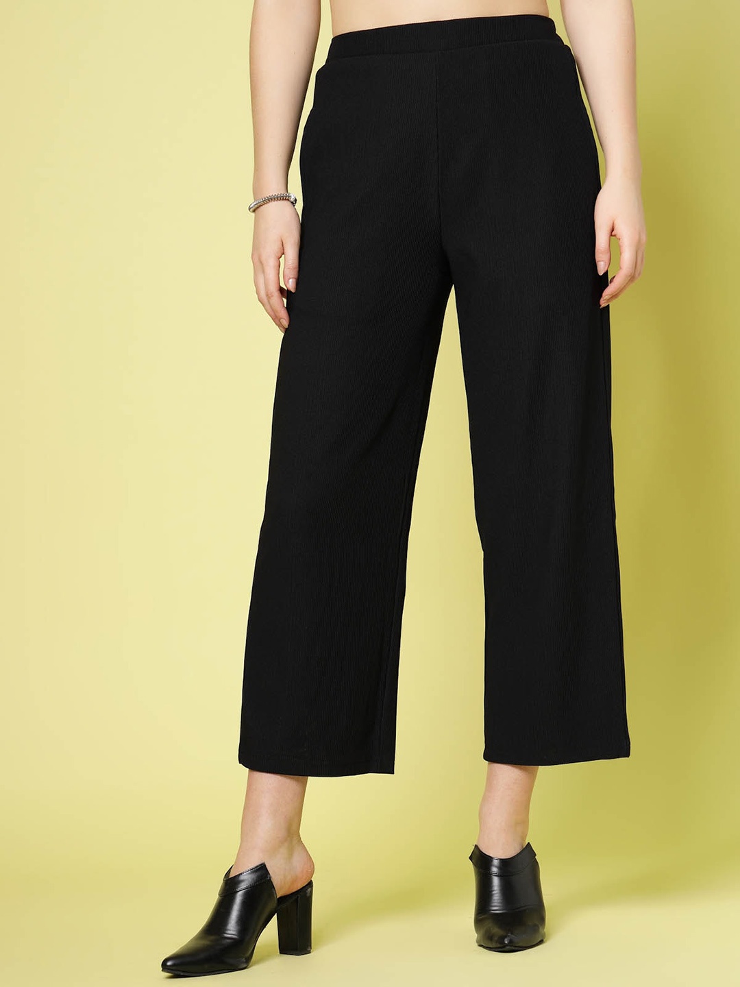 

plusS WORX Women Black Solid Parallel Trousers
