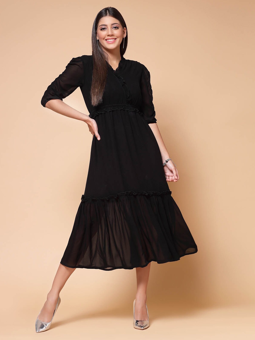 

plusS Black Puffed Sleeves A-Line Midi Dress