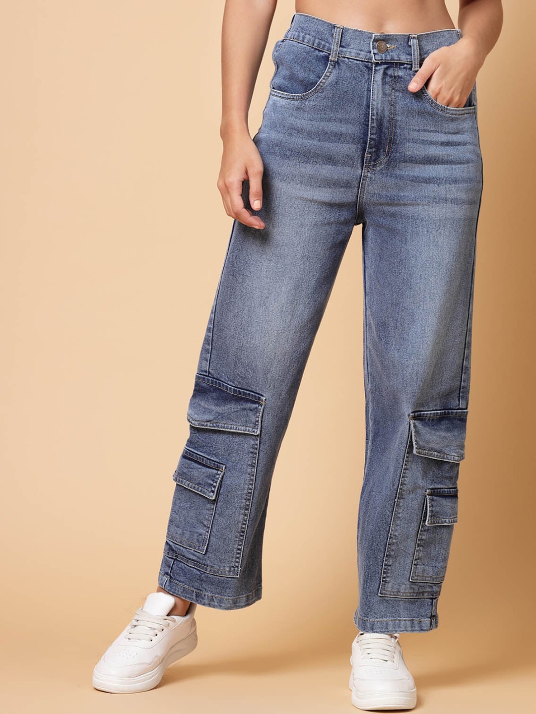 

plusS Women Blue Clean Look Mid-Rise Light Fade Cropped Cotton Jeans