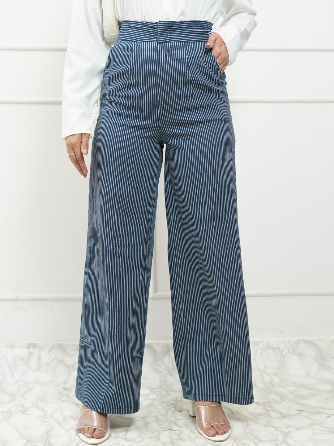 

StyleAsh Shirt Collar Shirt With Trousers, White