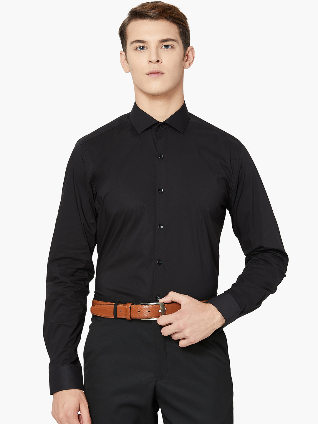 

CODE by Lifestyle Men Black Regular Fit Solid Formal Shirt