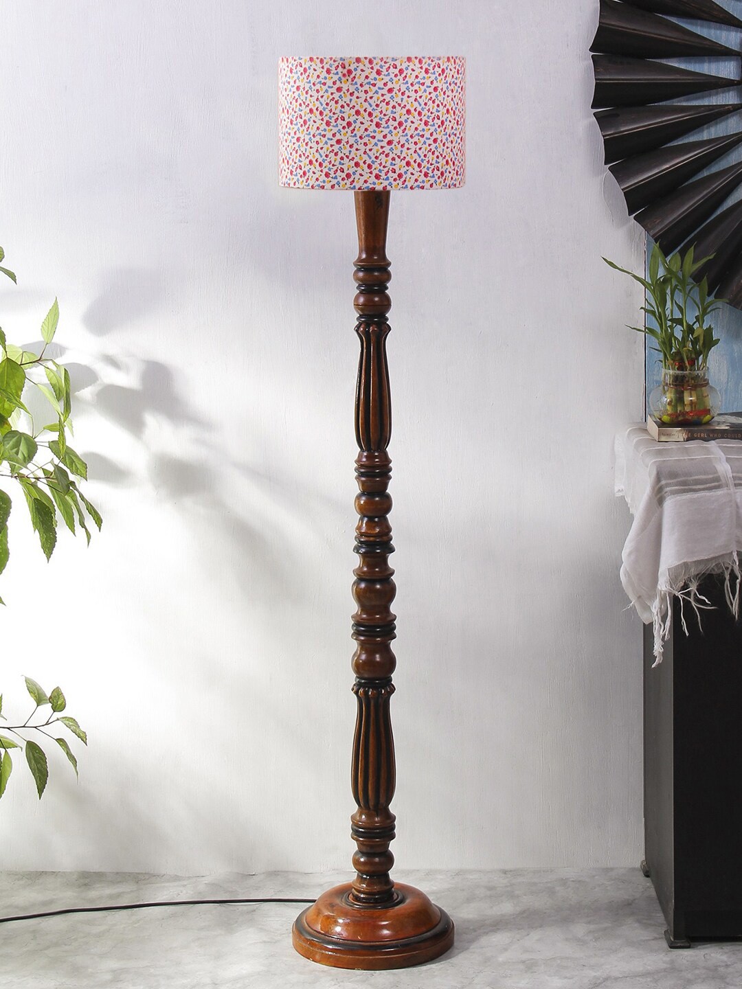 

Devansh White & Pink Printed Wooden Floor Lamp With Cotton Shade