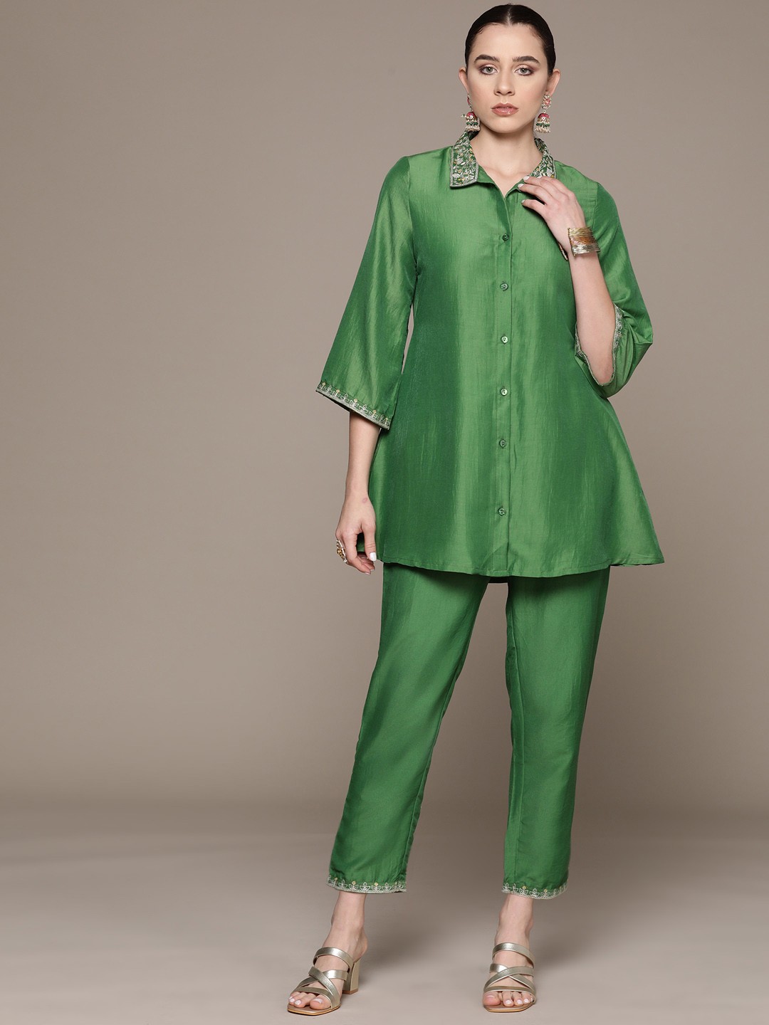 

Moda Rapido Ethnic Motifs Zari Embroidered Shirt-Style Kurti with Trousers, Green