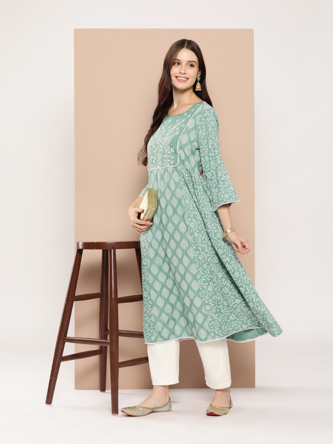 

HERE&NOW Ethnic Motifs Print Thread Work Kurta, Green