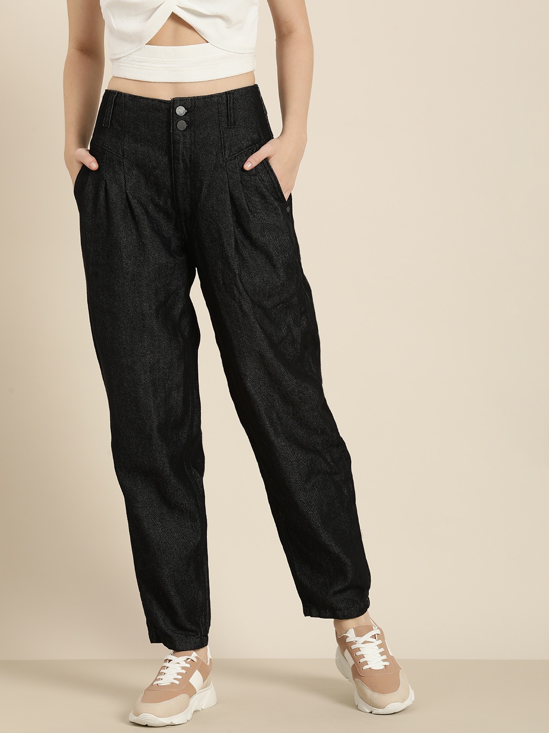 

HERE&NOW Women Mom Fit High-Rise Jeans, Black