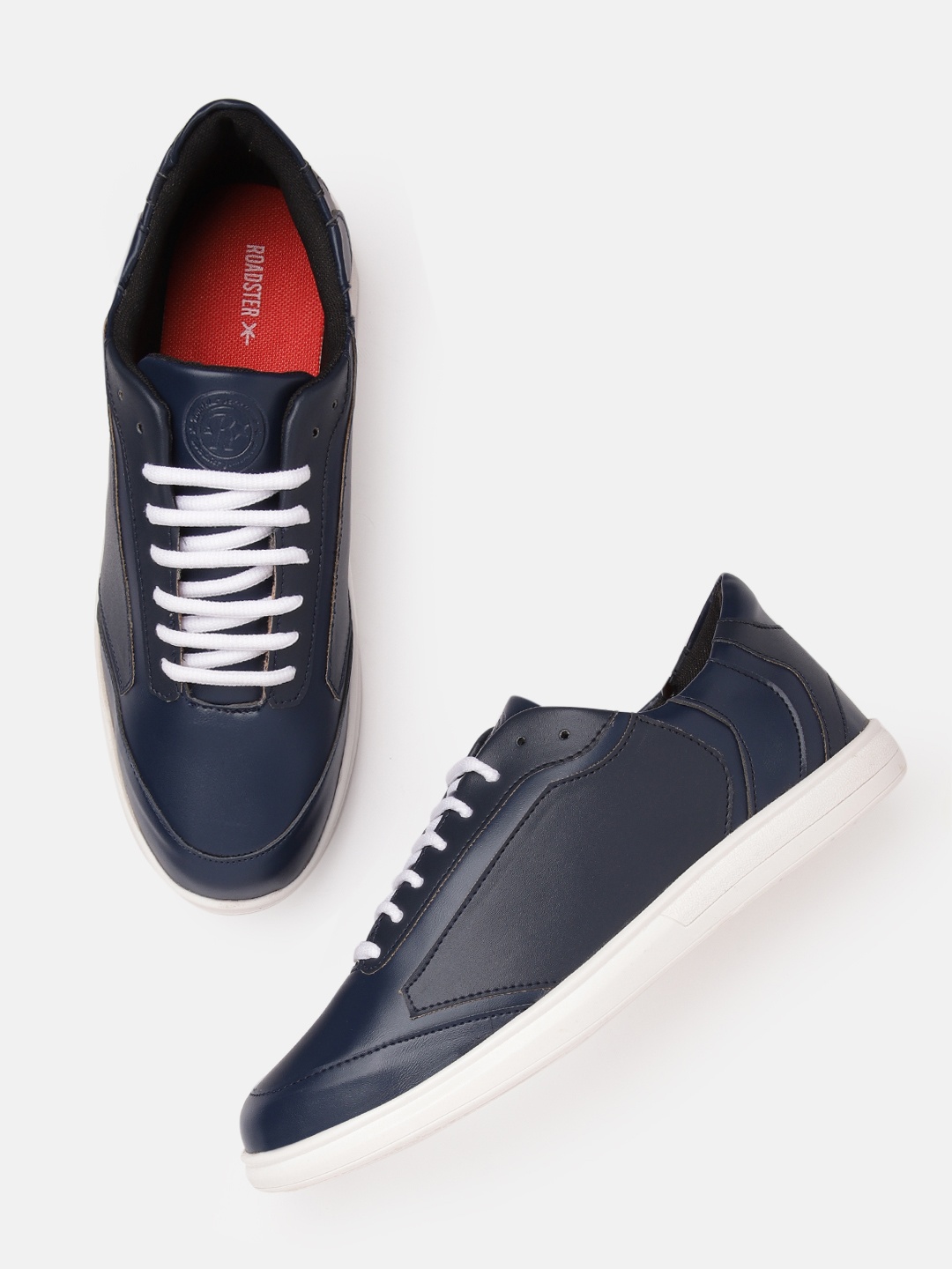 

Roadster Men Round Toe Sneakers, Navy blue