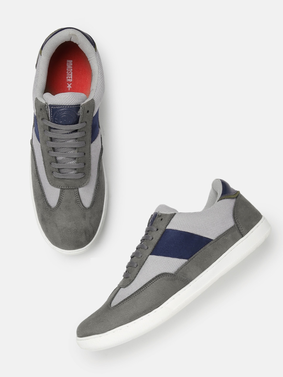 

The Roadster Lifestyle Co. Men Colourblocked Sneakers, Grey