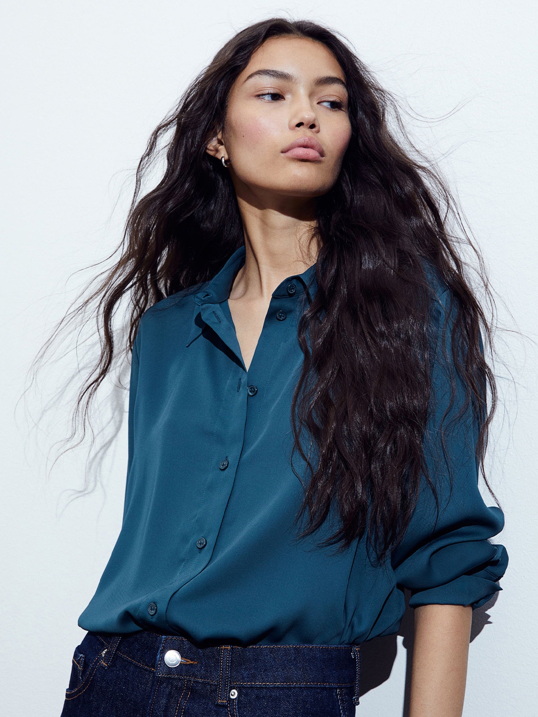 

H&M Pointed-Collar Shirt, Turquoise blue