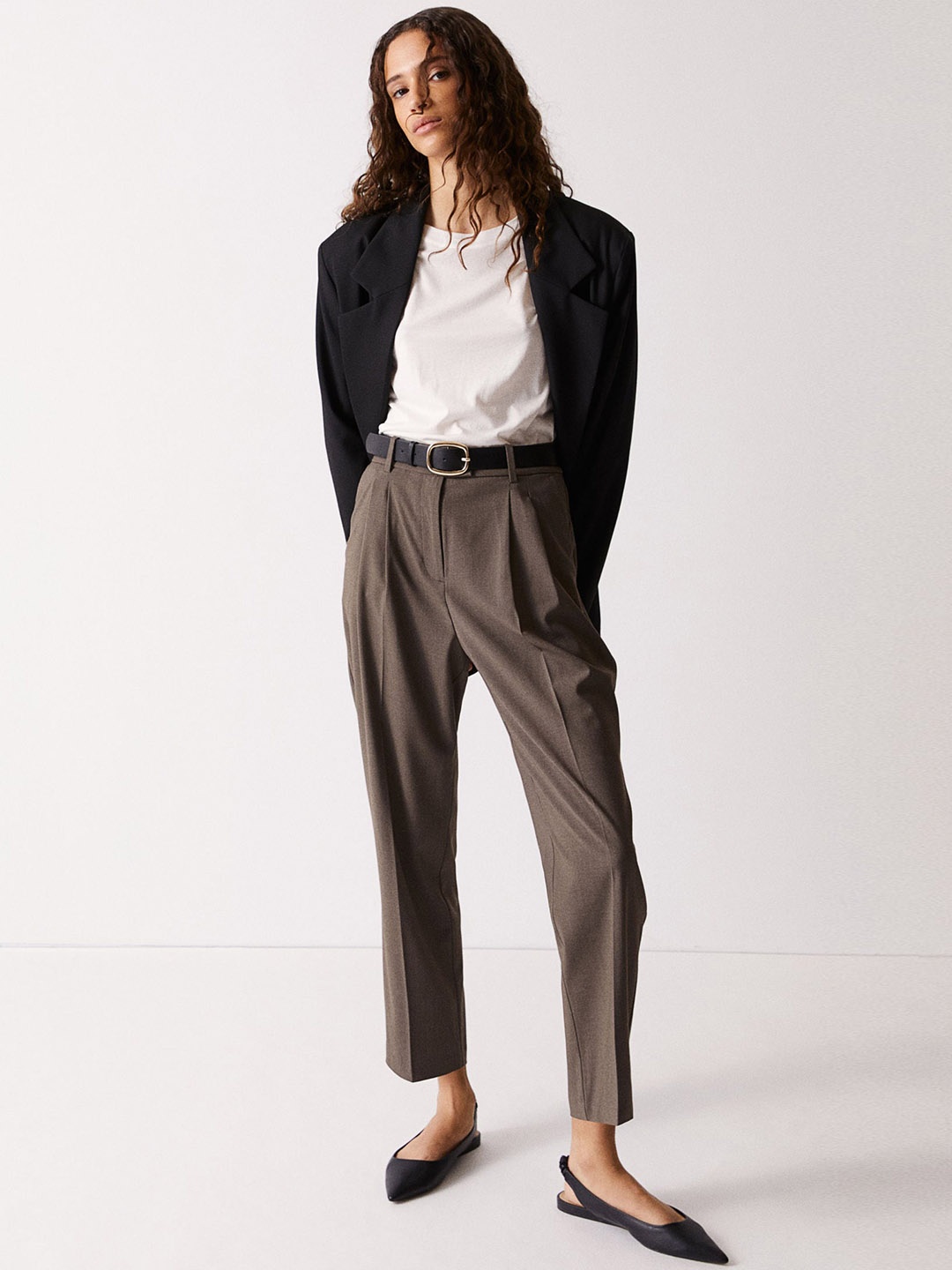 

H&M Women Ankle-Length Trousers, Brown