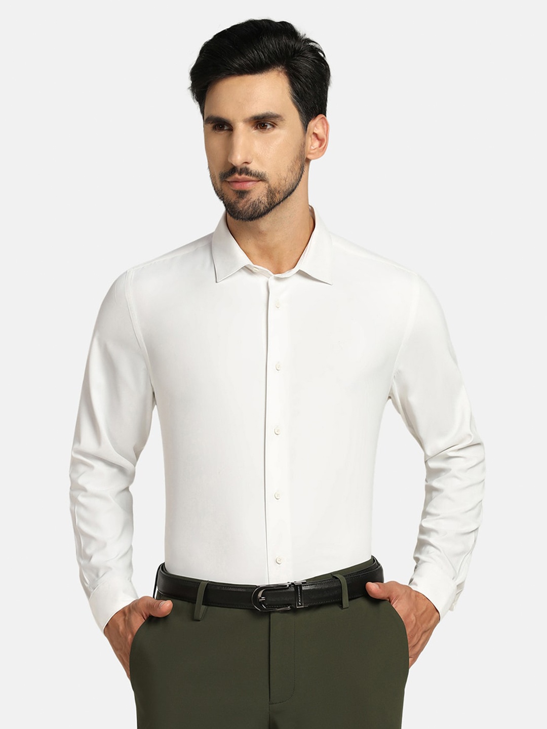 

Blackberrys TechPro Men White Solid Formal Shirts