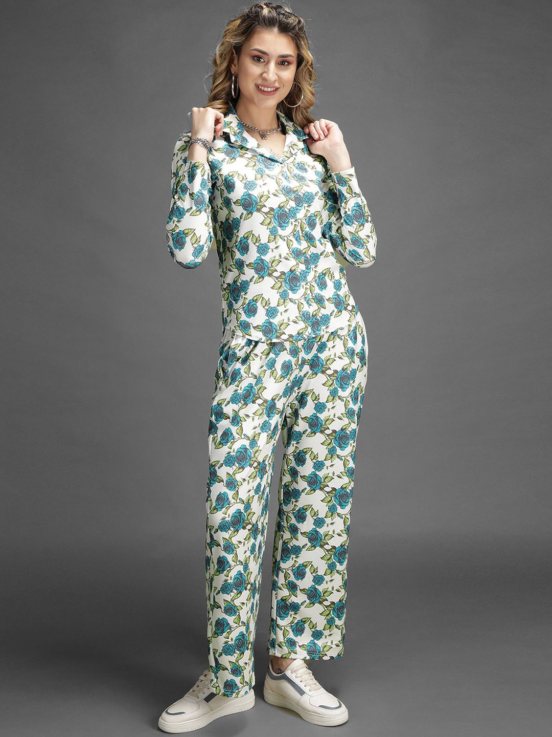 

Selvia Printed Top With Trousers Co-Ords, Off white