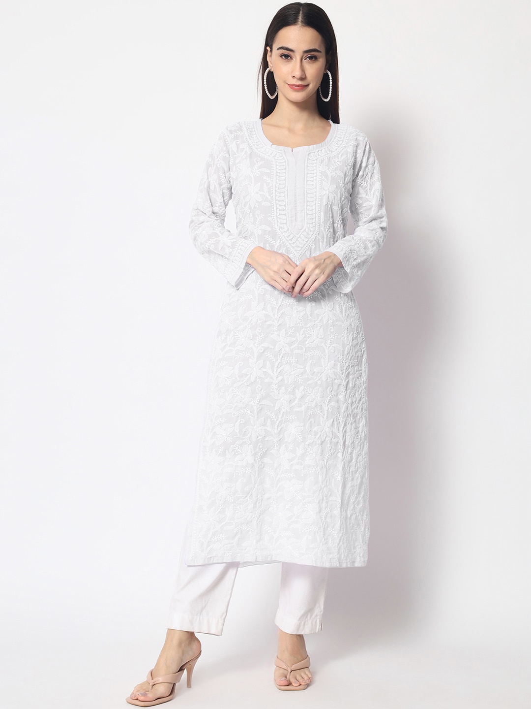 

PARAMOUNT CHIKAN Ethnic Motifs Embroidered Chikankari Kurta, White