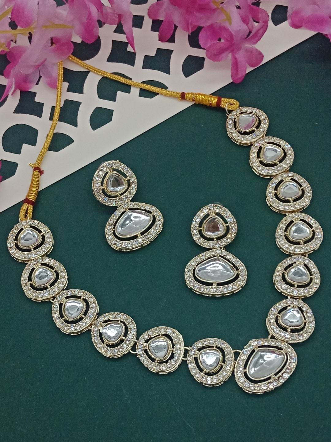 

AASHISH IMITATION Gold-Plated Stone-Studded Jewellery Set