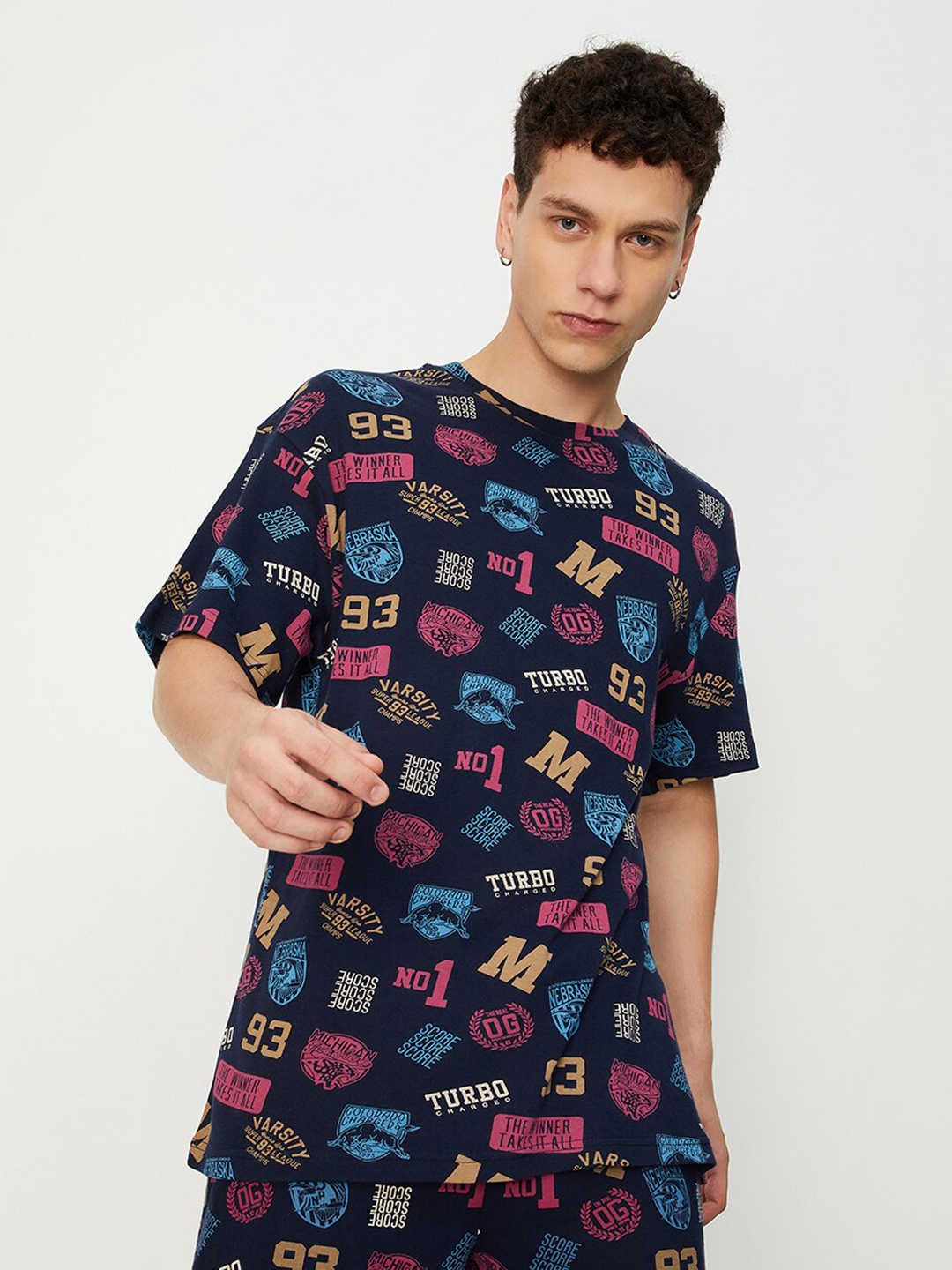 

max Typography Printed Drop-Shoulder T-shirt, Navy blue