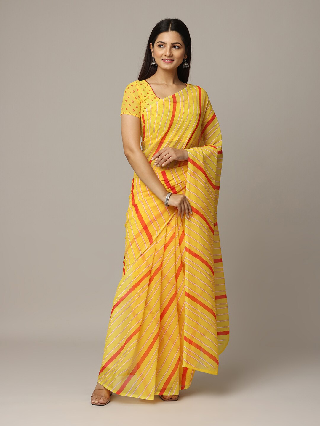 

VASTRANAND Leheriya Georgette Leheriya Saree, Yellow